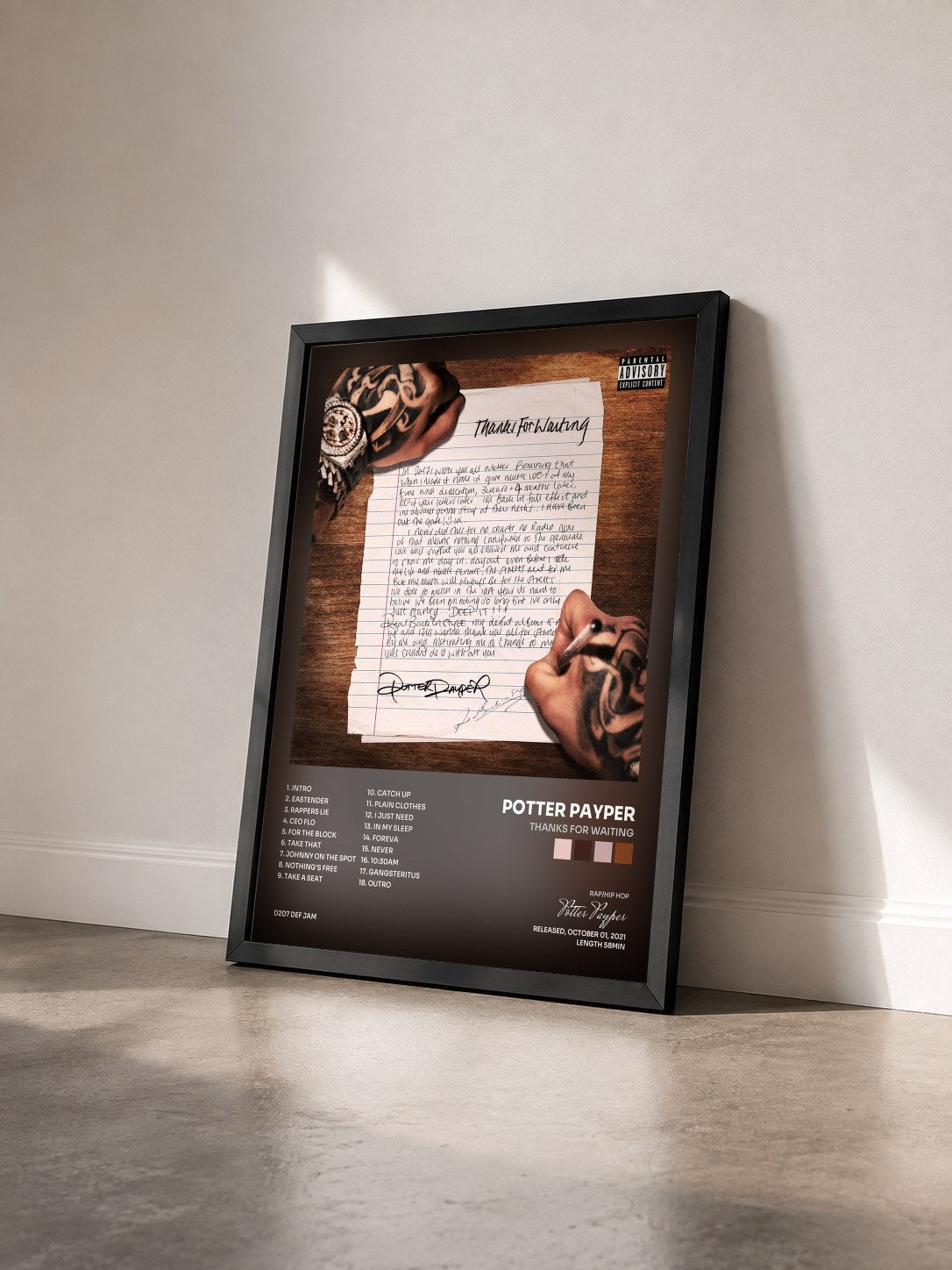 #noir Tableau de l'album Thanks For Waiting de Potter Payper vu de trois quarts, cadre noir