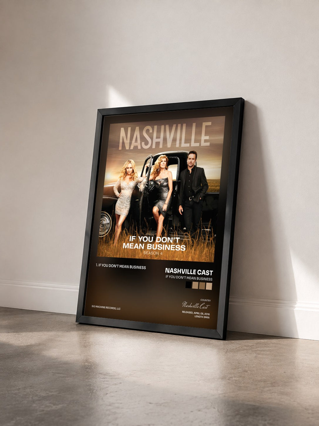 #noir Tableau de l'album If You Don't Mean Business de Nashville Cast vu de trois quarts, cadre noir