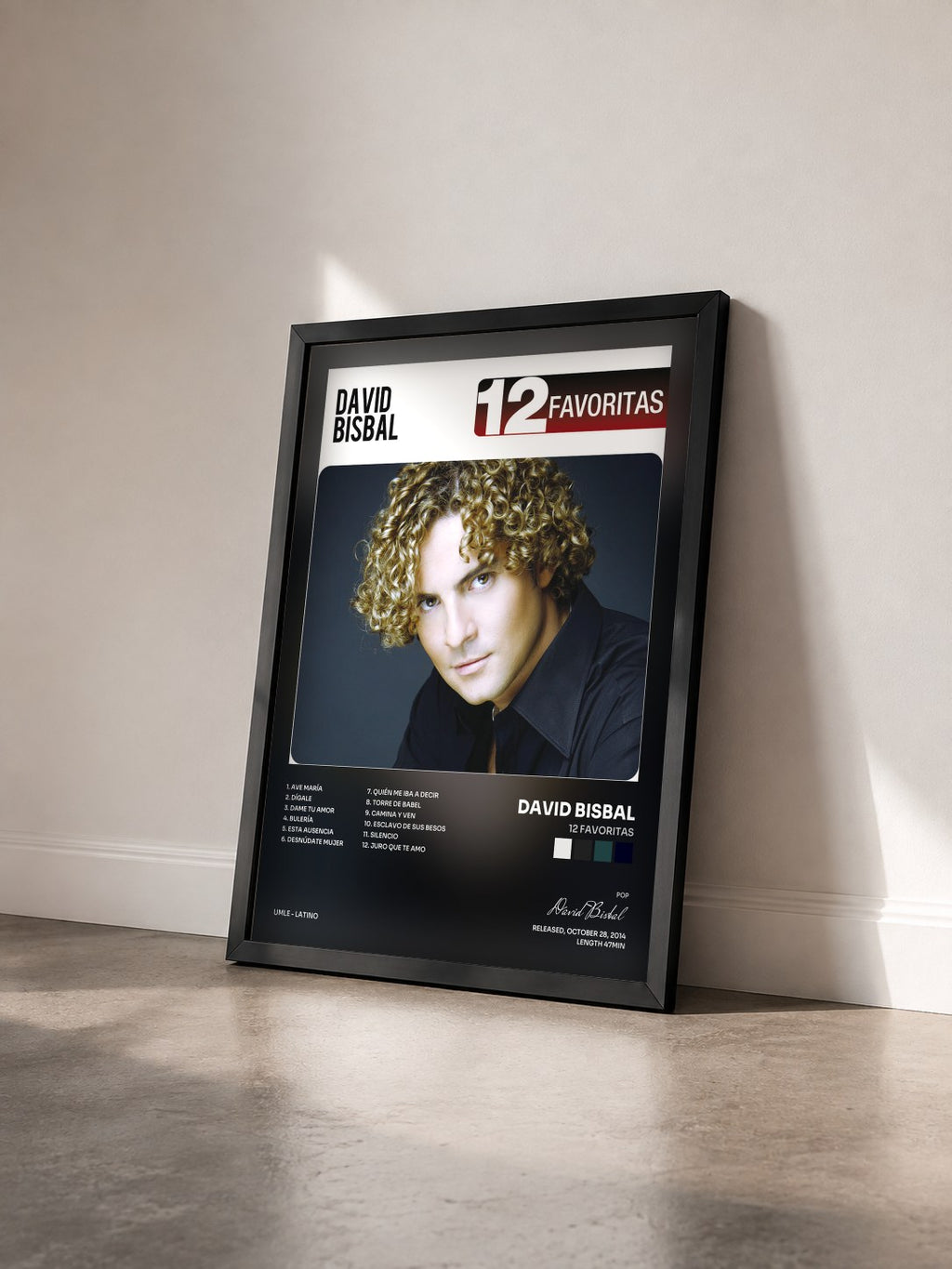 #noir Tableau de l'album 12 Favoritas de David Bisbal vu de trois quarts, cadre noir
