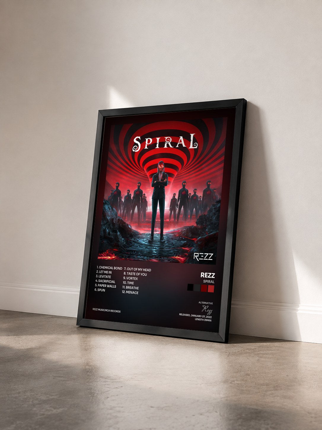 #noir Tableau de l'album Spiral de Rezz vu de trois quarts, cadre noir