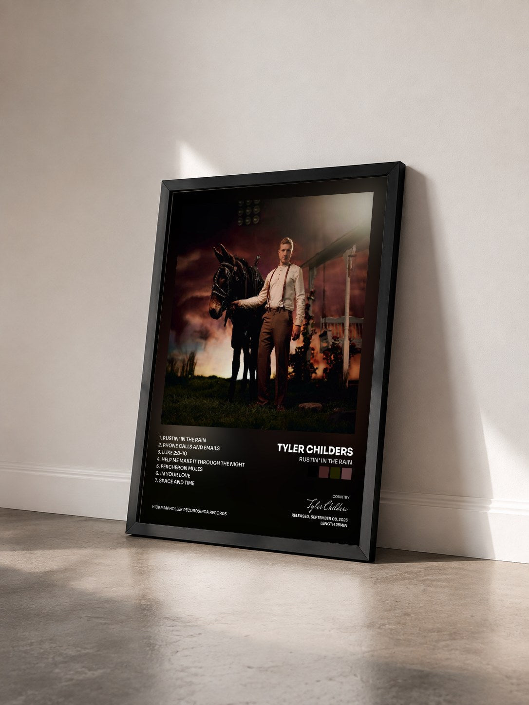 #noir Tableau de l'album Rustin' In The Rain de Tyler Childers vu de trois quarts, cadre noir