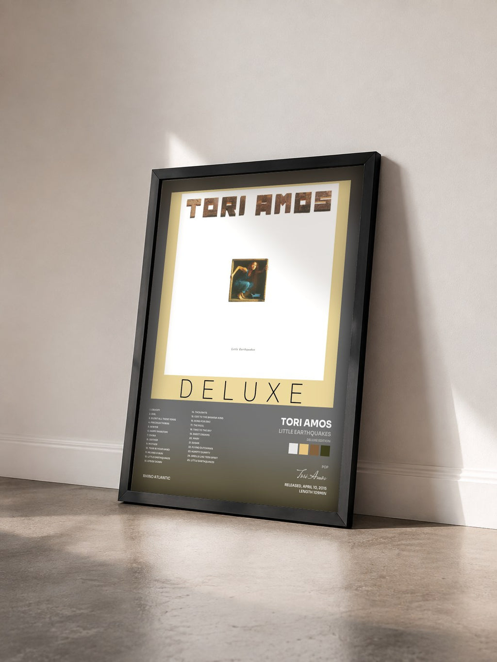 #noir Tableau de l'album Little Earthquakes (Deluxe Edition) de Tori Amos vu de trois quarts, cadre noir