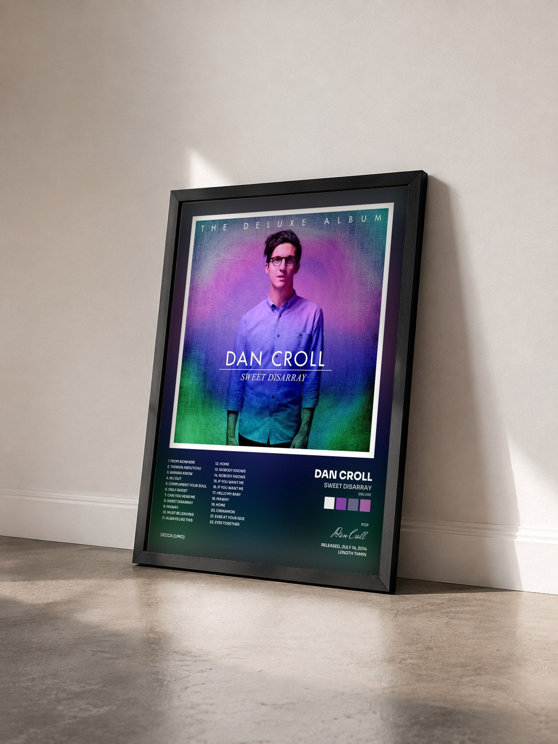 #noir Tableau de l'album Sweet Disarray (Deluxe) de Dan Croll vu de trois quarts, cadre noir