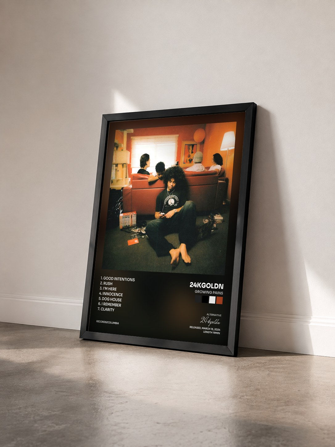 #noir Tableau de l'album Growing Pains de 24kgoldn vu de trois quarts, cadre noir
