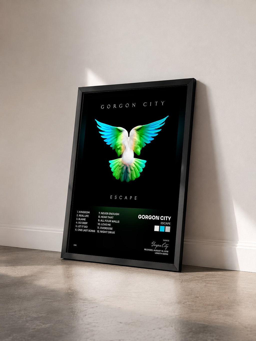 #noir Tableau de l'album Escape de Gorgon City vu de trois quarts, cadre noir