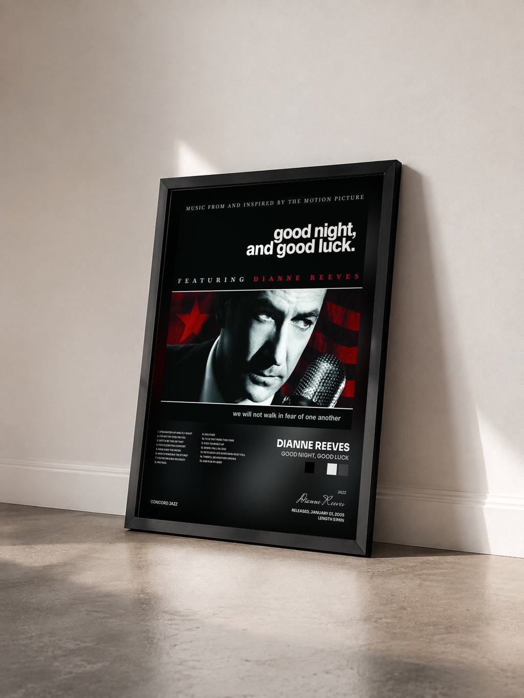 #noir Tableau de l'album Good Night, Good Luck de Dianne Reeves vu de trois quarts, cadre noir