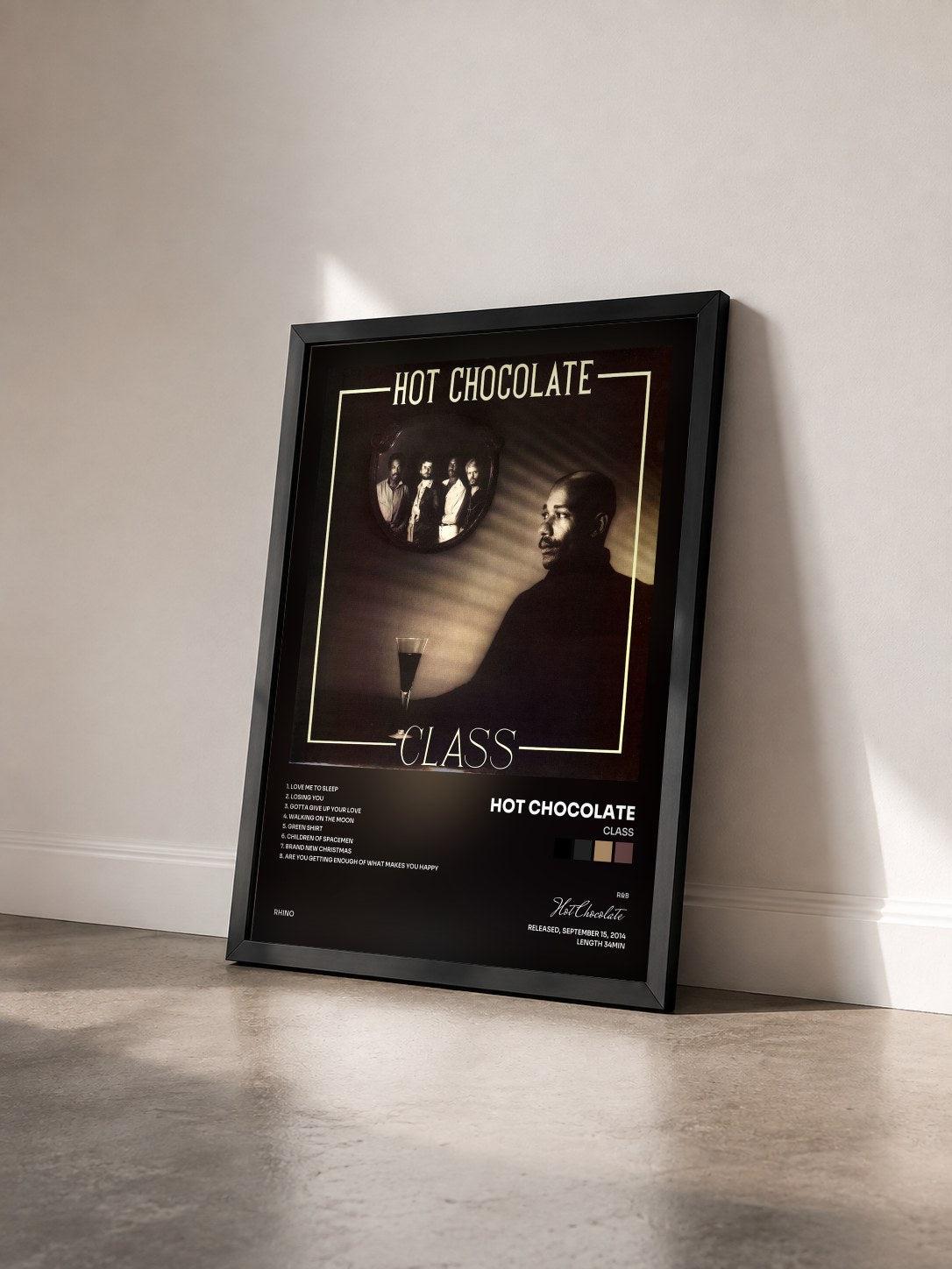 #noir Tableau de l'album Class de Hot Chocolate vu de trois quarts, cadre noir