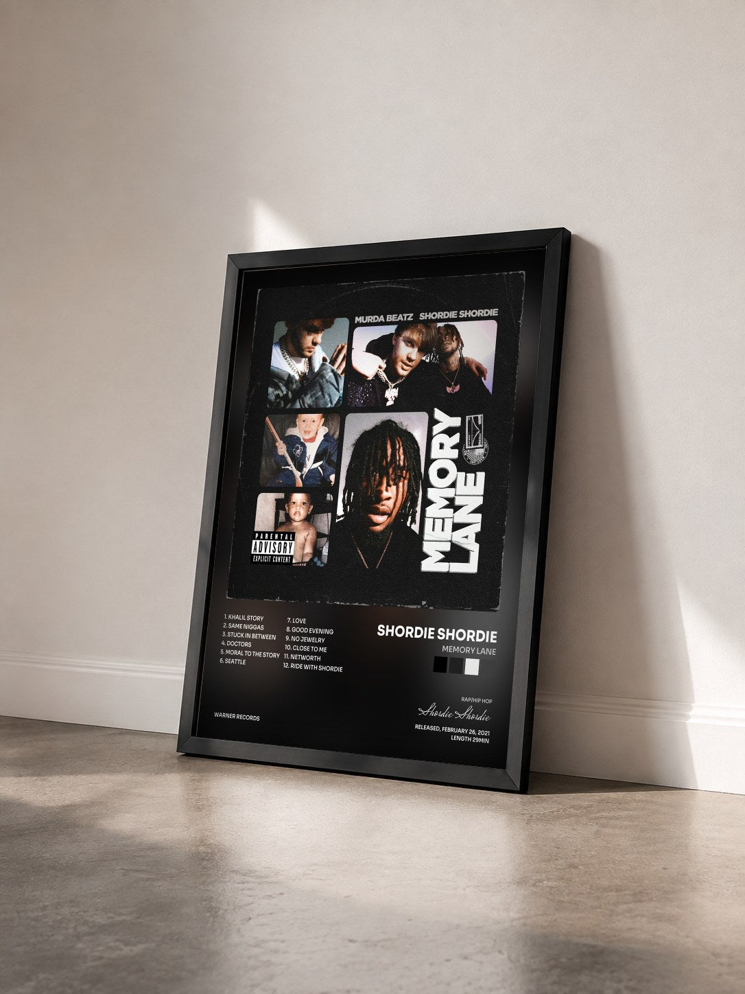 #noir Tableau de l'album Memory Lane de Shordie Shordie vu de trois quarts, cadre noir