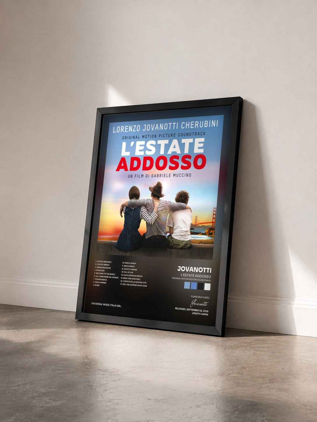 #noir Tableau de l'album L'Estate Addosso (Original Motion Picture Soundtrack) de Jovanotti vu de trois quarts, cadre noir