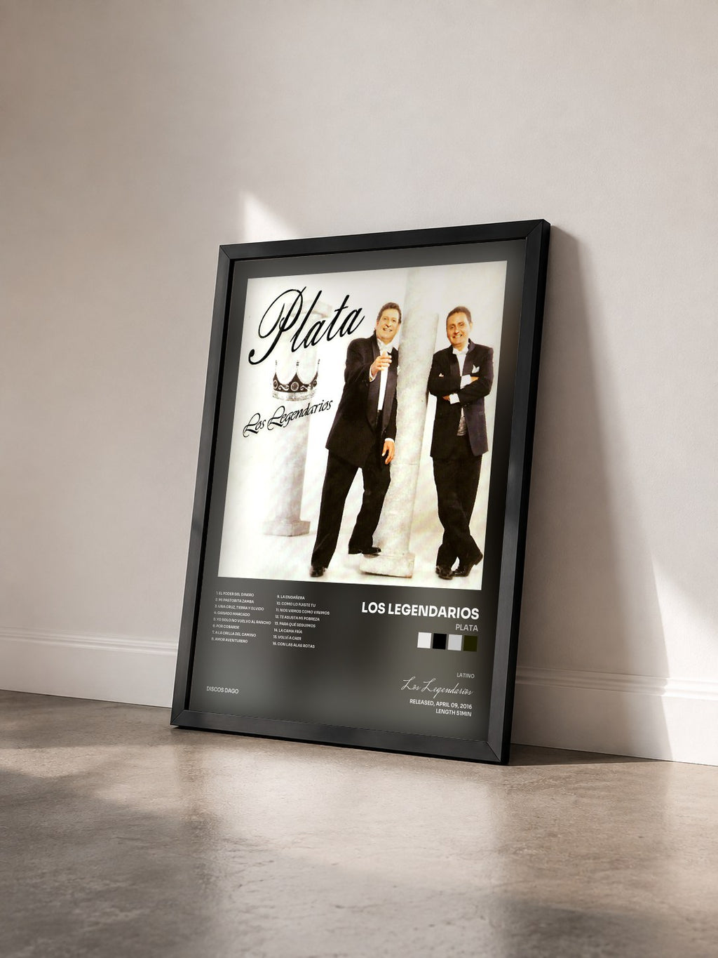 #noir Tableau de l'album Plata de Los Legendarios vu de trois quarts, cadre noir