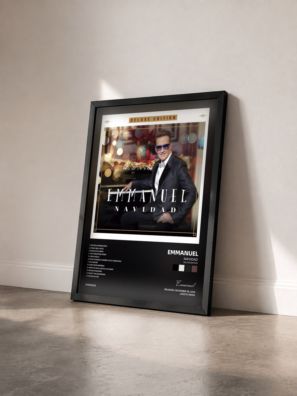 #noir Tableau de l'album Navidad (Deluxe Edition) de Emmanuel vu de trois quarts, cadre noir