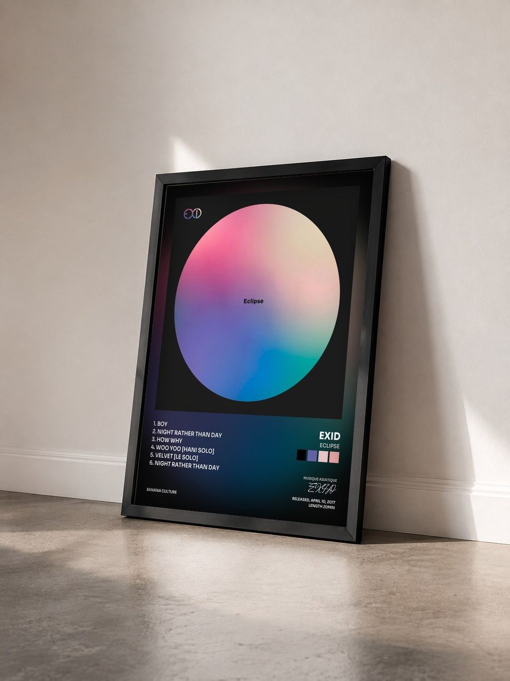 #noir Tableau de l'album Eclipse de EXID vu de trois quarts, cadre noir