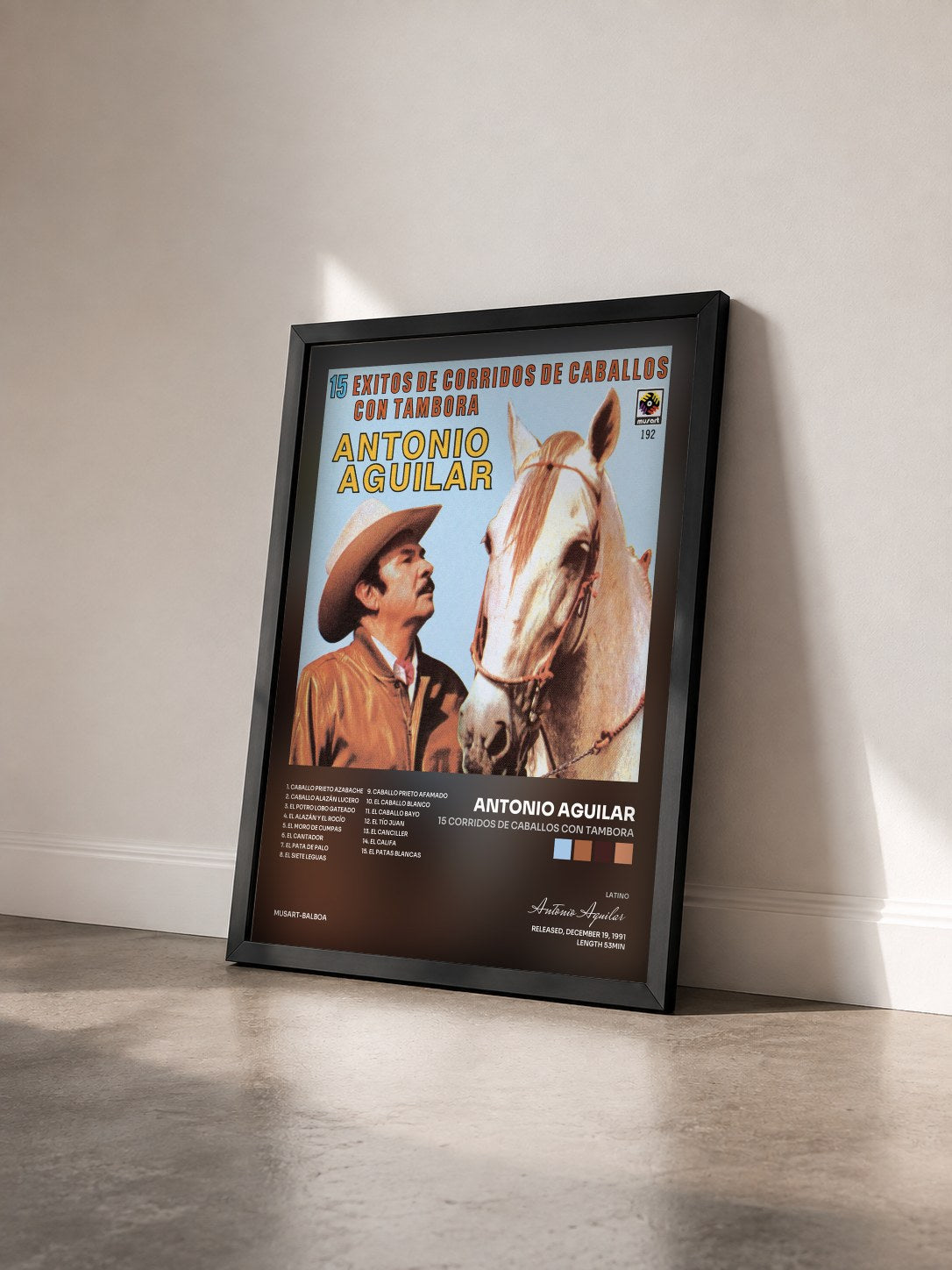 #noir Tableau de l'album 15 Corridos De Caballos Con Tambora de Antonio Aguilar vu de trois quarts, cadre noir