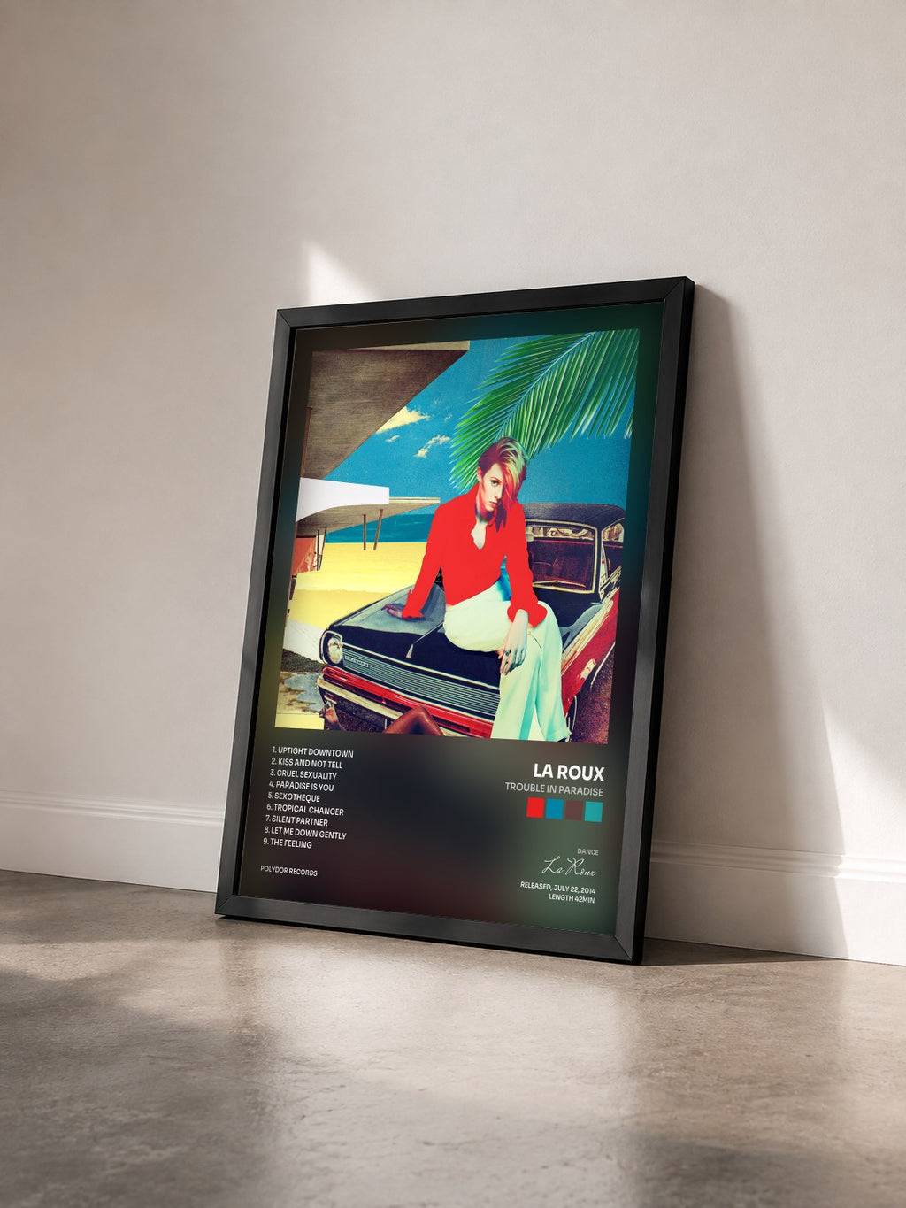 #noir Tableau de l'album Trouble In Paradise de La Roux vu de trois quarts, cadre noir