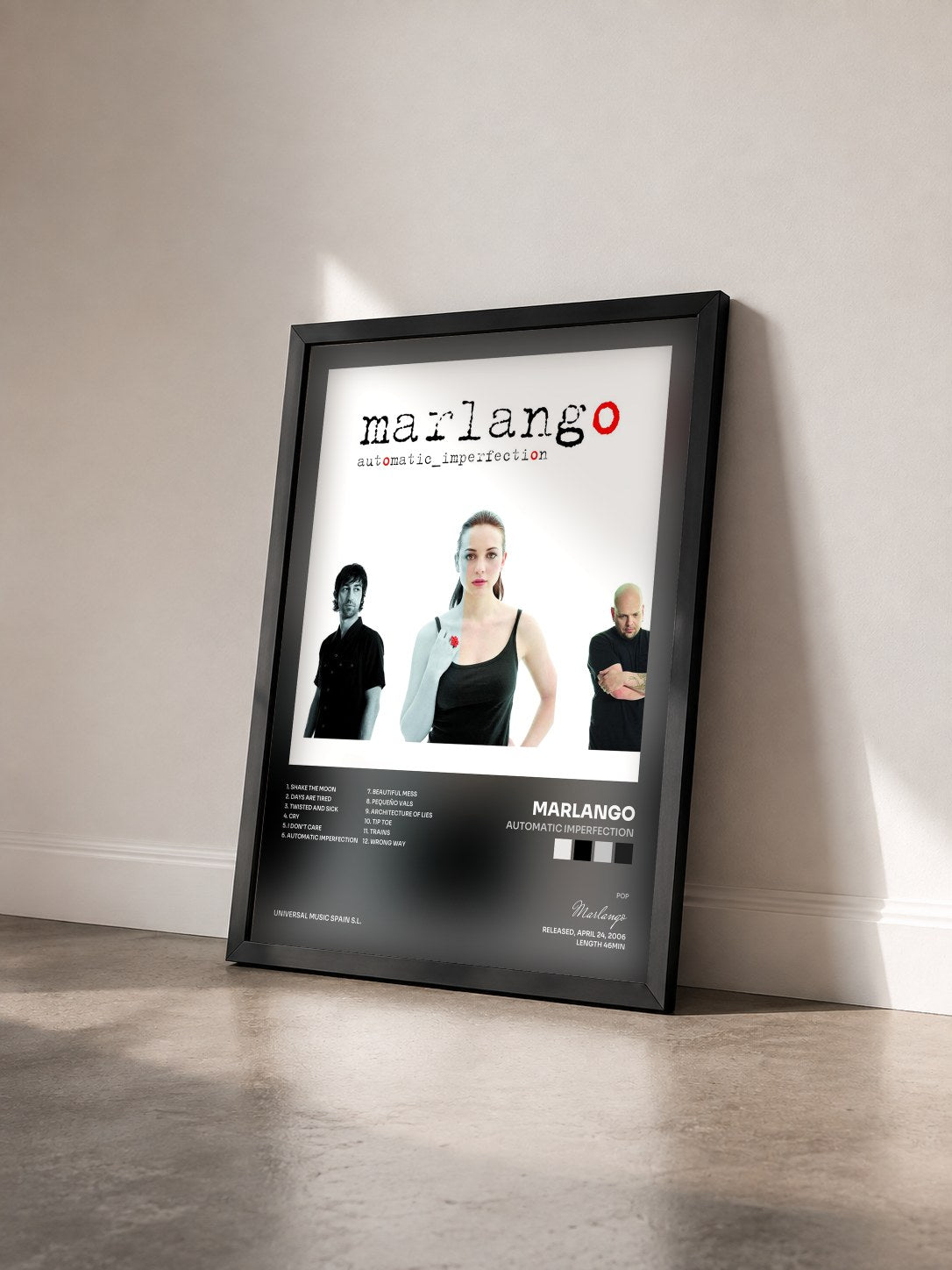 #noir Tableau de l'album Automatic Imperfection de Marlango vu de trois quarts, cadre noir