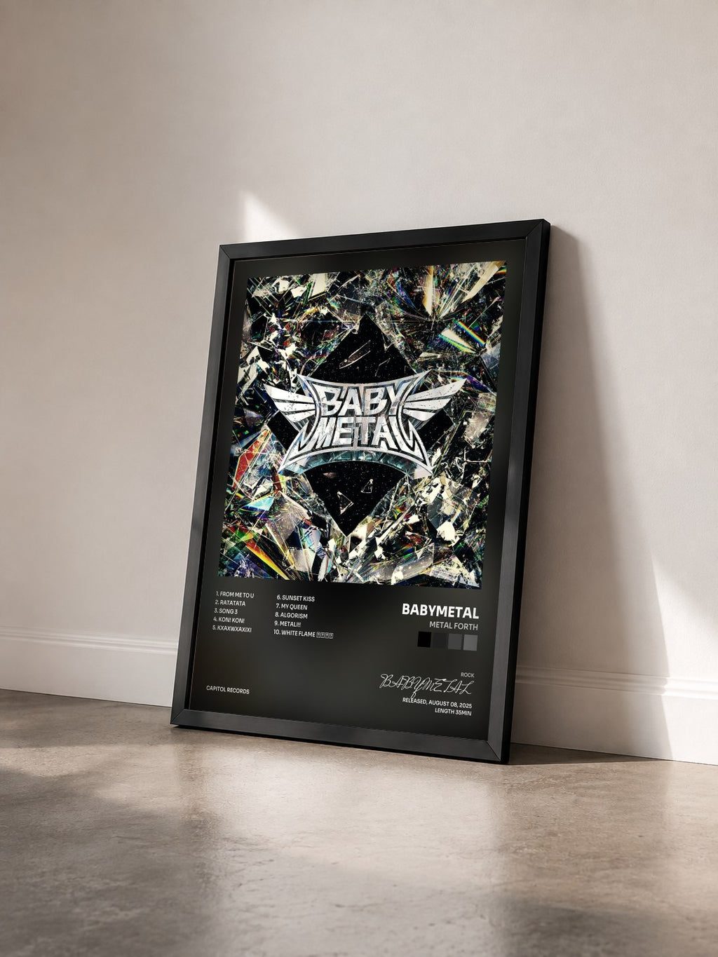 #noir Tableau de l'album METAL FORTH de BABYMETAL vu de trois quarts, cadre noir