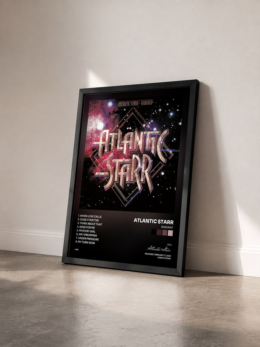 #noir Tableau de l'album Radiant de Atlantic Starr vu de trois quarts, cadre noir