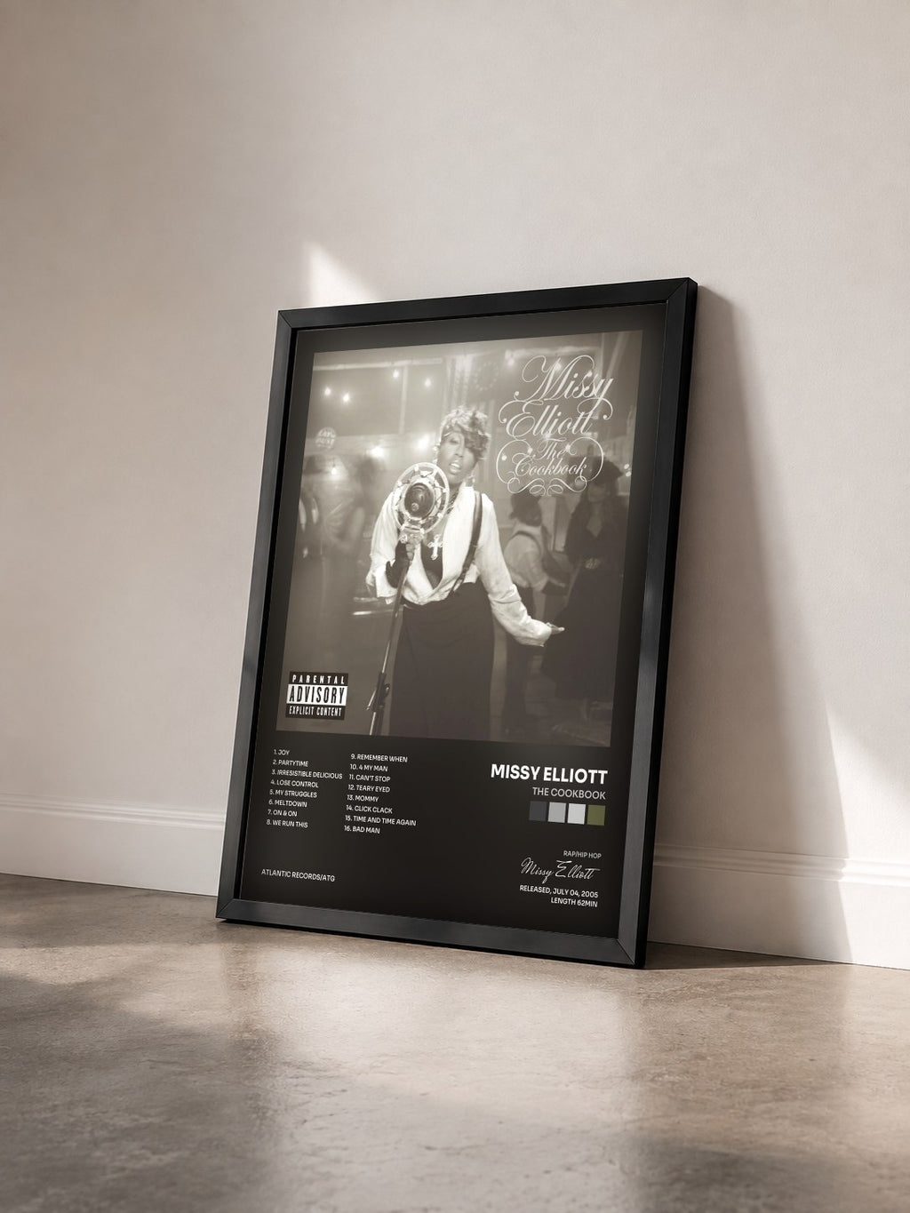 #noir Tableau de l'album The Cookbook de Missy Elliott vu de trois quarts, cadre noir