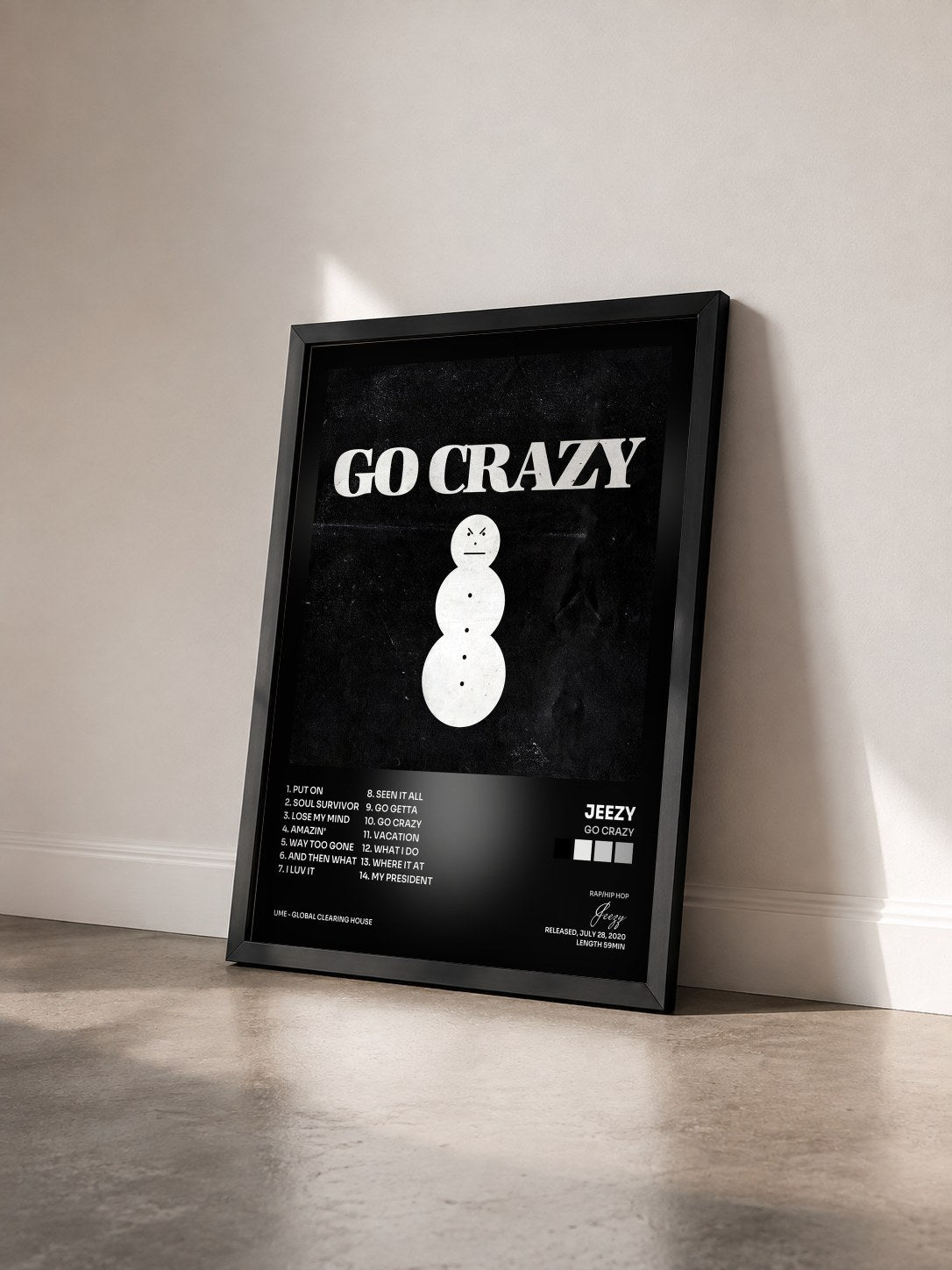 #noir Tableau de l'album Go Crazy de Jeezy vu de trois quarts, cadre noir