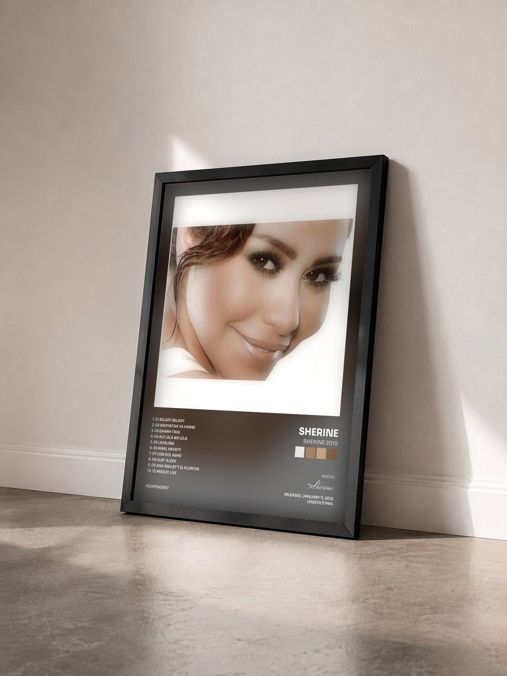 #noir Tableau de l'album Sherine 2015 de Sherine vu de trois quarts, cadre noir
