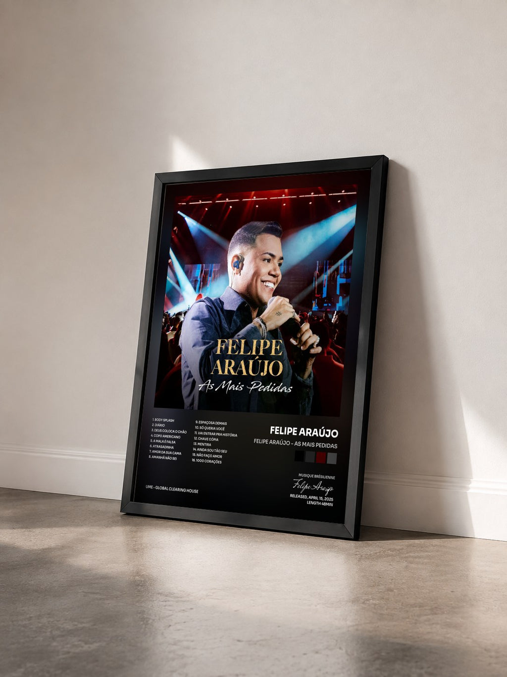 #noir Tableau de l'album Felipe Araújo - As Mais Pedidas de Felipe Araújo vu de trois quarts, cadre noir