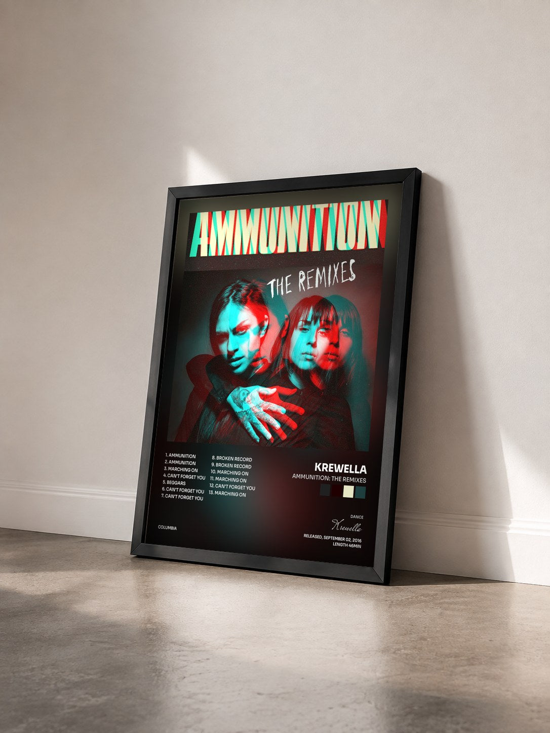 #noir Tableau de l'album Ammunition: The Remixes de Krewella vu de trois quarts, cadre noir