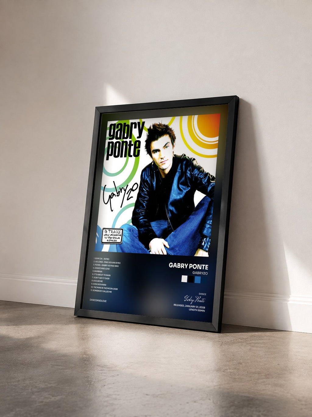 #noir Tableau de l'album Gabry2o de Gabry Ponte vu de trois quarts, cadre noir
