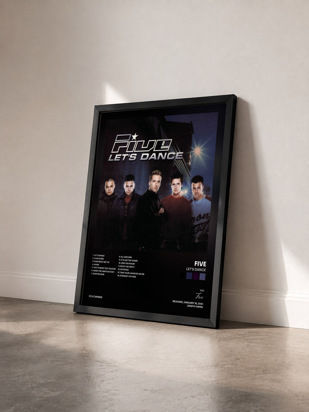 #noir Tableau de l'album Let's Dance de Five vu de trois quarts, cadre noir