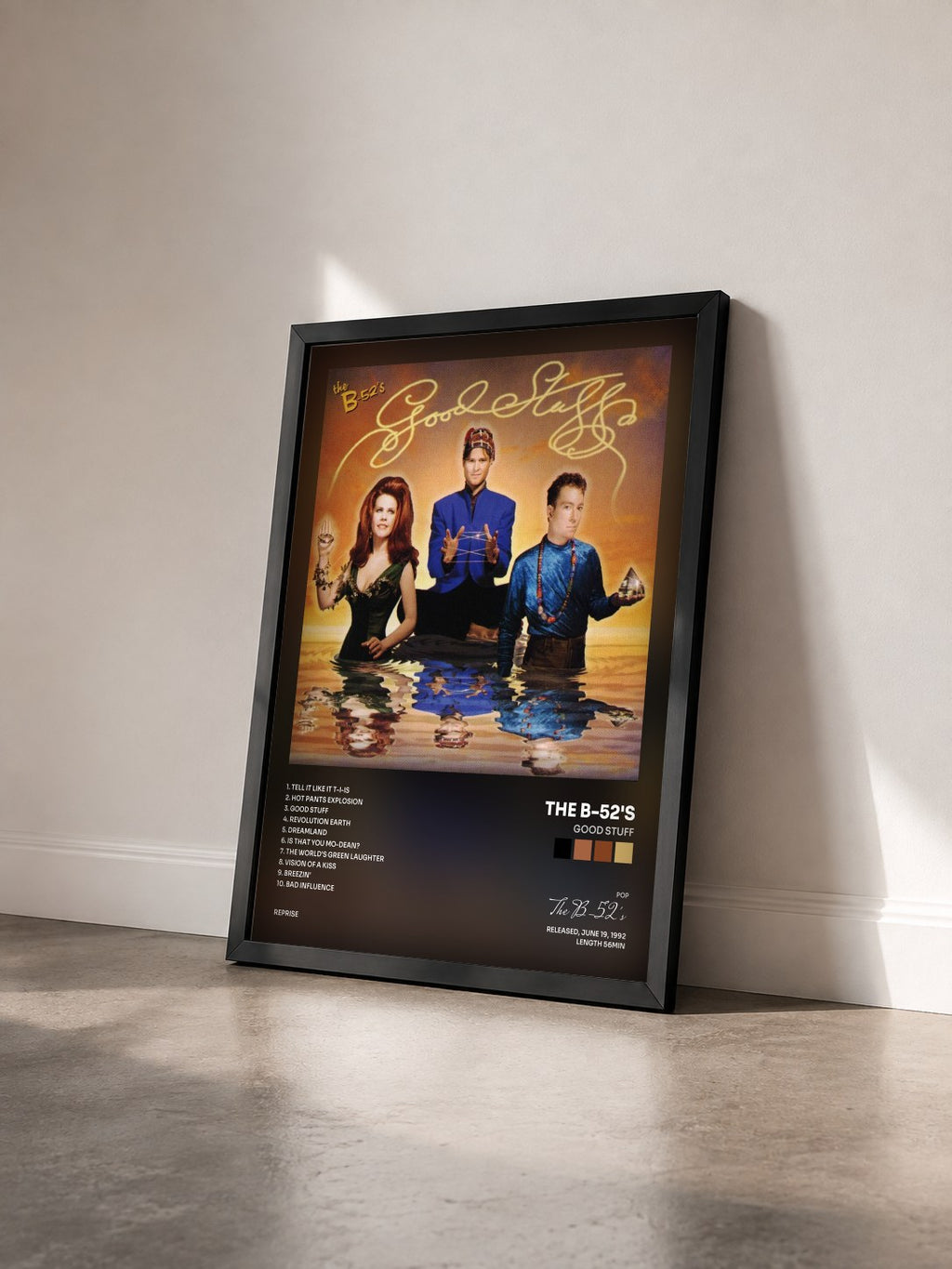 #noir Tableau de l'album Good Stuff de The B-52's vu de trois quarts, cadre noir