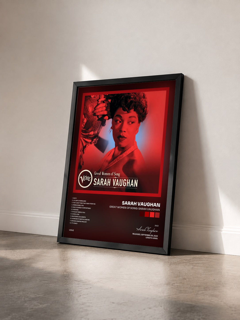 #noir Great Women Of Song: Sarah Vaughan di Sarah Vaughan in stampa incorniciata vista di tre quarti, cornice nera