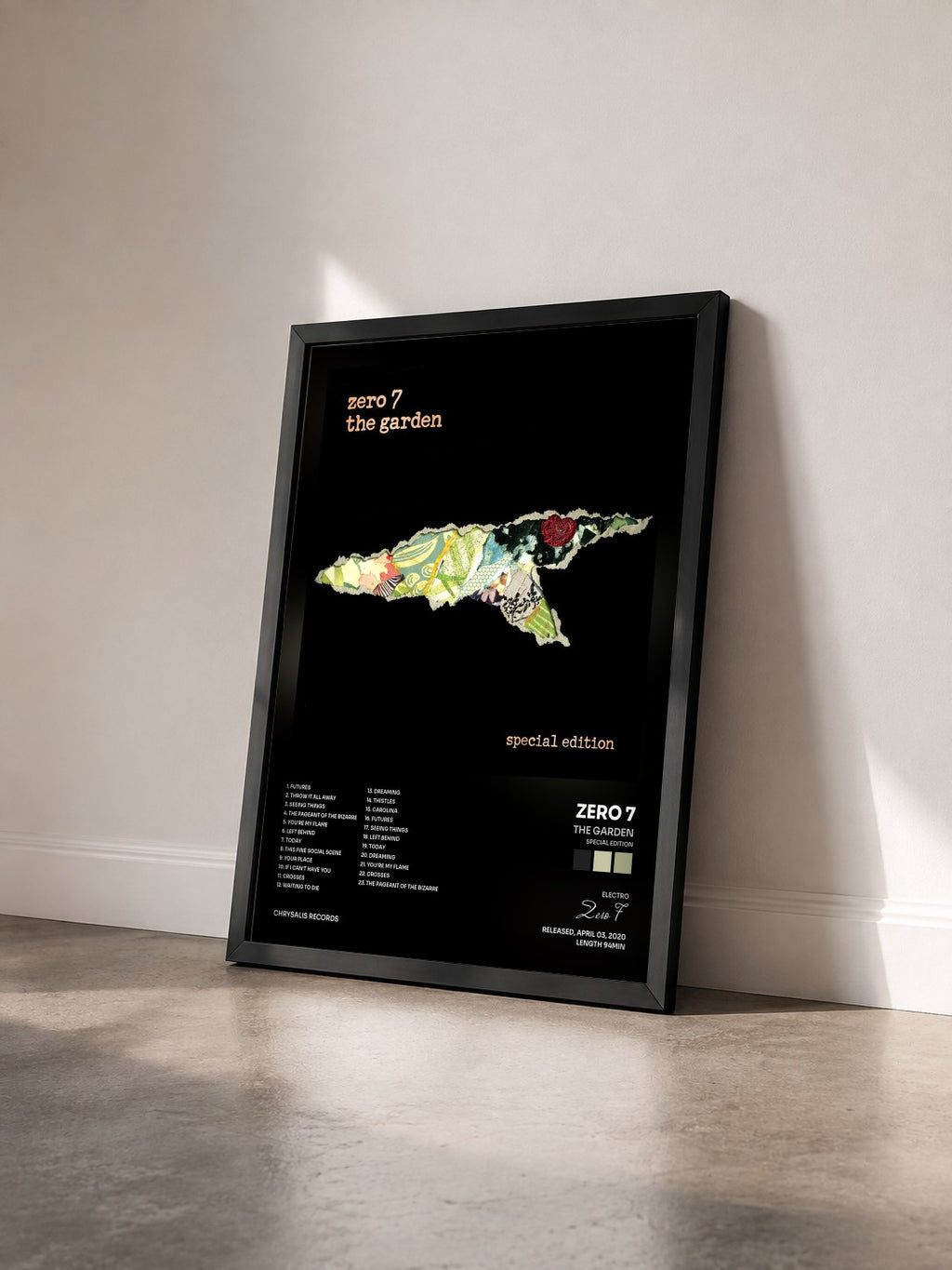 #noir Tableau de l'album The Garden (Special Edition) de Zero 7 vu de trois quarts, cadre noir