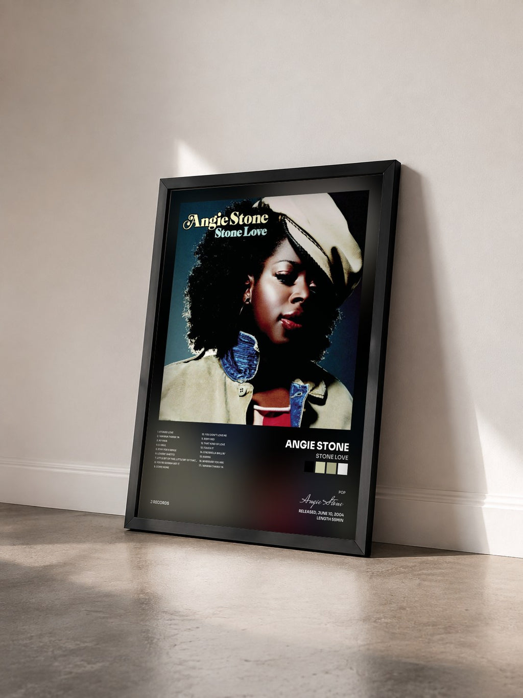 #noir Tableau de l'album Stone Love de Angie Stone vu de trois quarts, cadre noir