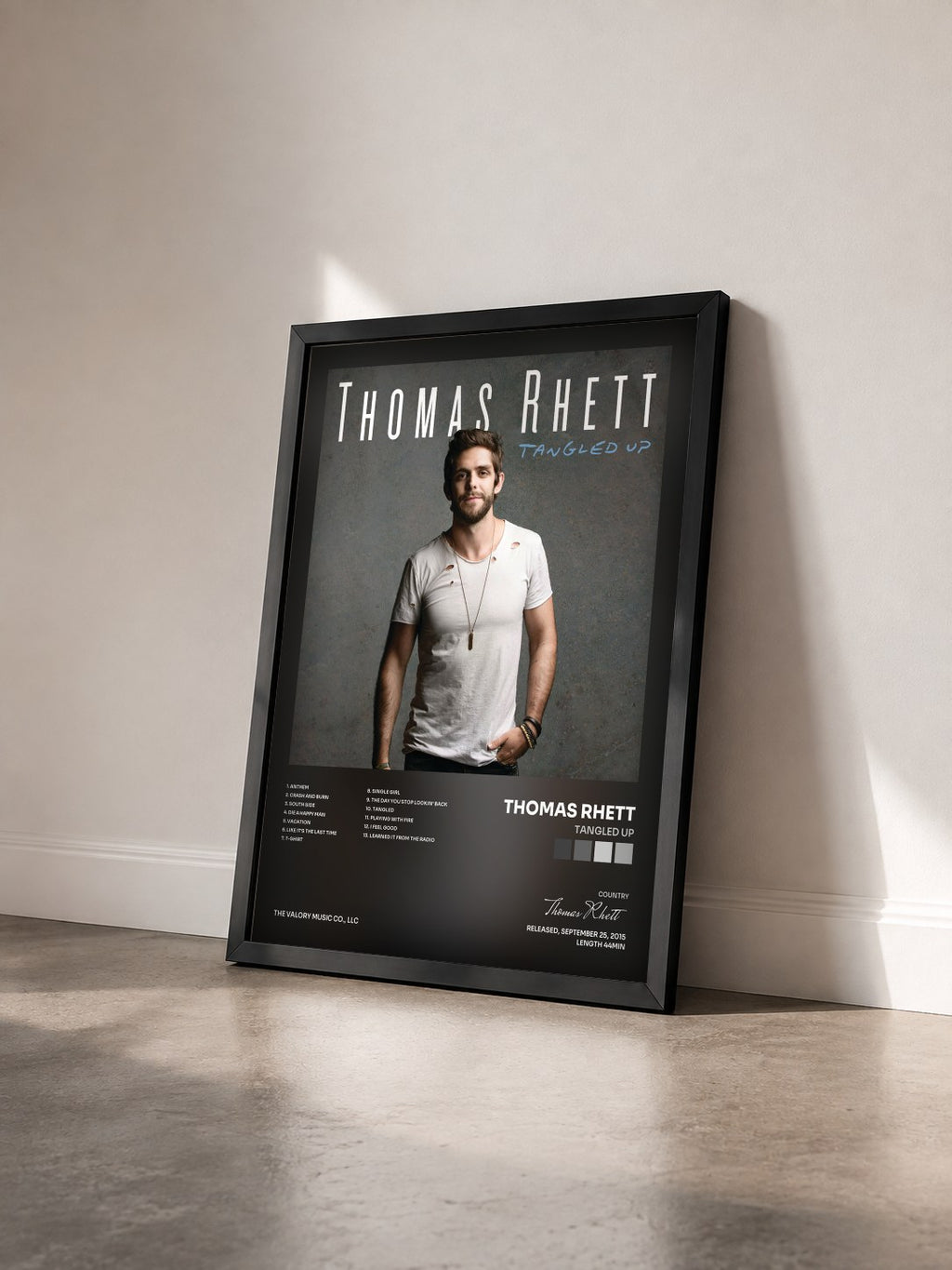 #noir Tableau de l'album Tangled Up de Thomas Rhett vu de trois quarts, cadre noir