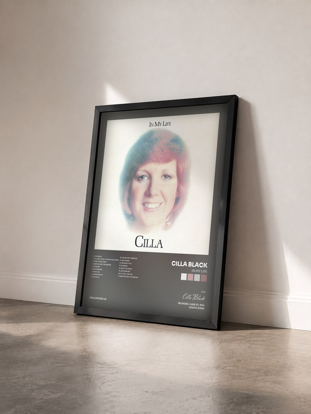 #noir Tableau de l'album In My Life de Cilla Black vu de trois quarts, cadre noir