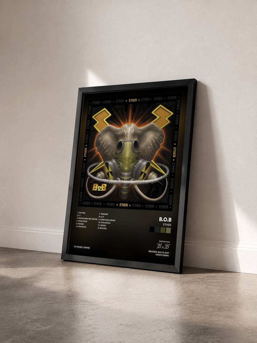 #noir Tableau de l'album Ether de B.o.B vu de trois quarts, cadre noir