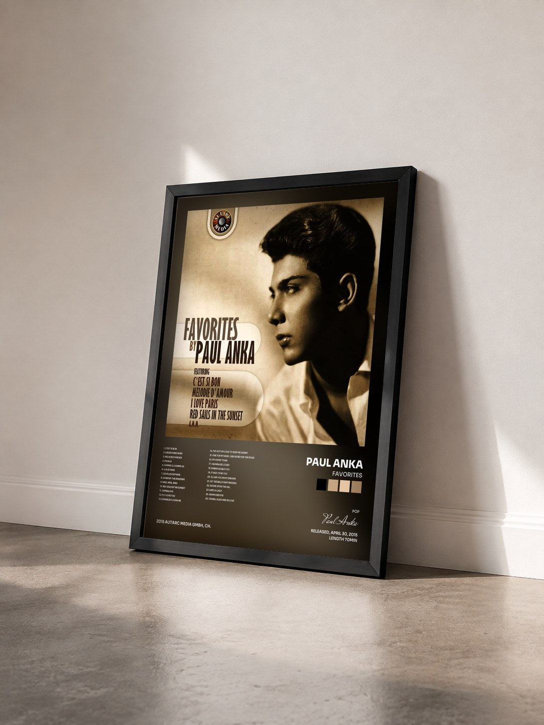 #noir Tableau de l'album Favorites de Paul Anka vu de trois quarts, cadre noir