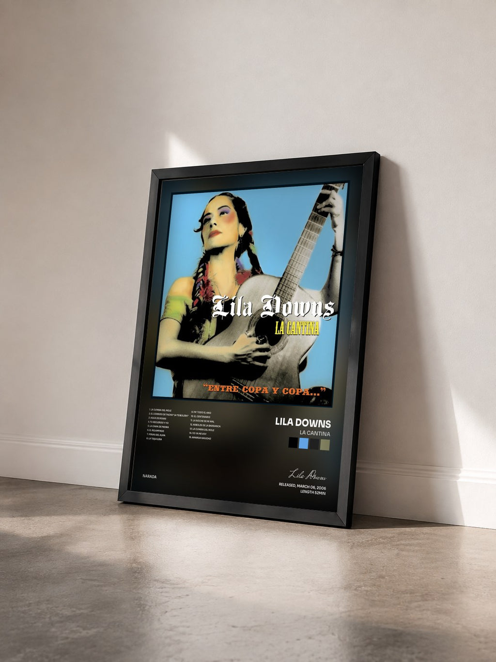 #noir Tableau de l'album La Cantina de Lila Downs vu de trois quarts, cadre noir
