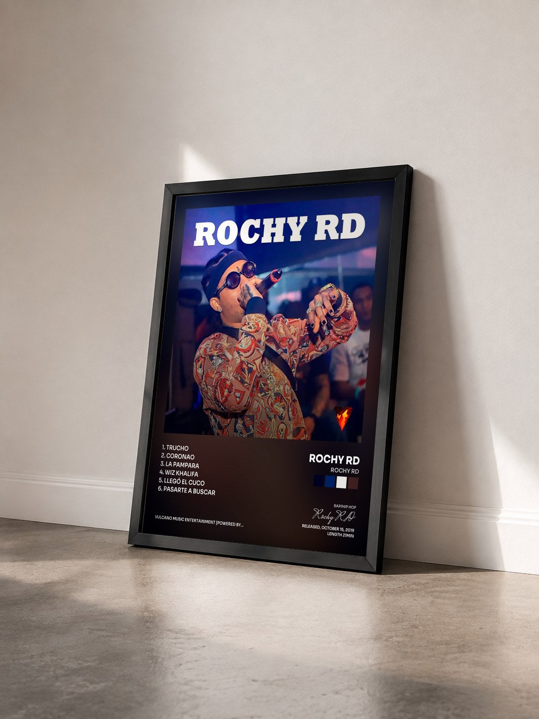 #noir Tableau de l'album Rochy Rd de Rochy RD vu de trois quarts, cadre noir