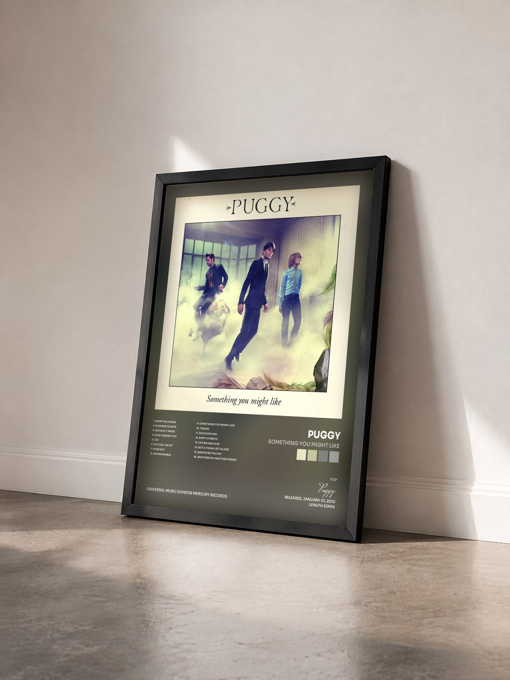 #noir Tableau de l'album Something You Might Like de Puggy vu de trois quarts, cadre noir