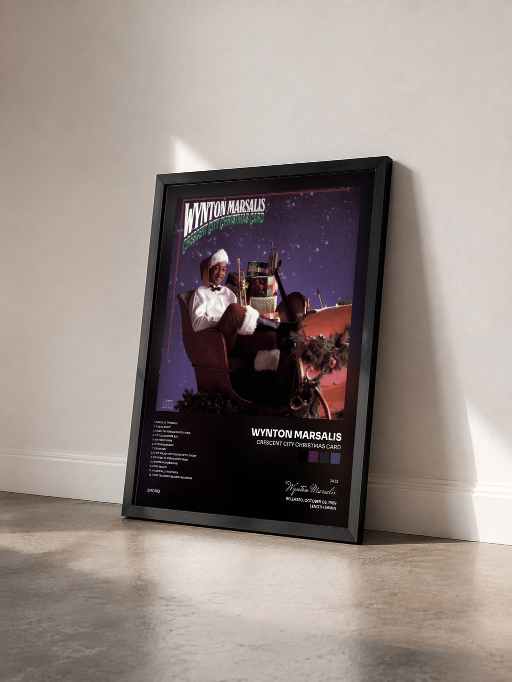 #noir Crescent City Christmas Card di Wynton Marsalis in stampa incorniciata vista di tre quarti, cornice nera
