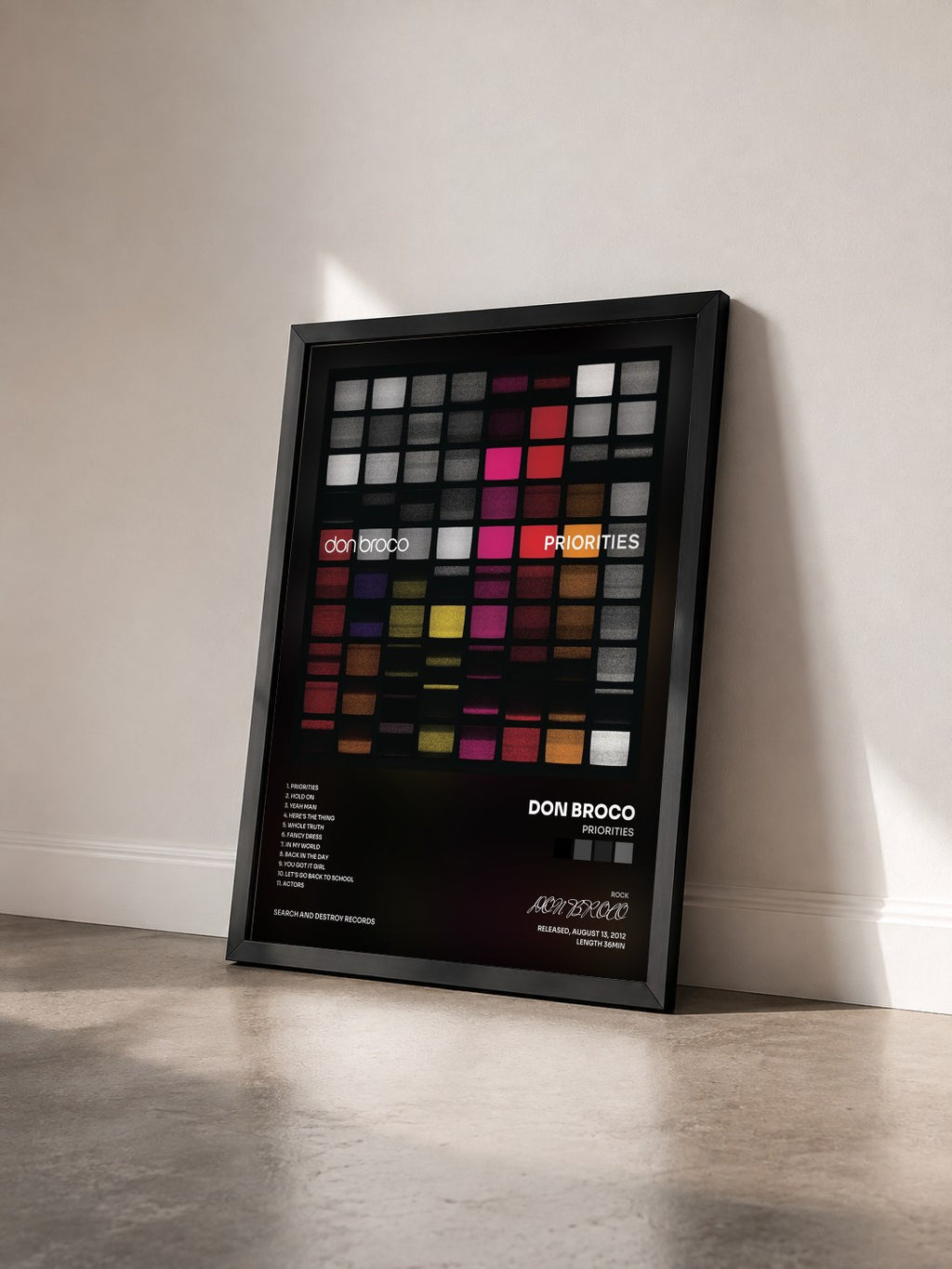 #noir Tableau de l'album Priorities de DON BROCO vu de trois quarts, cadre noir