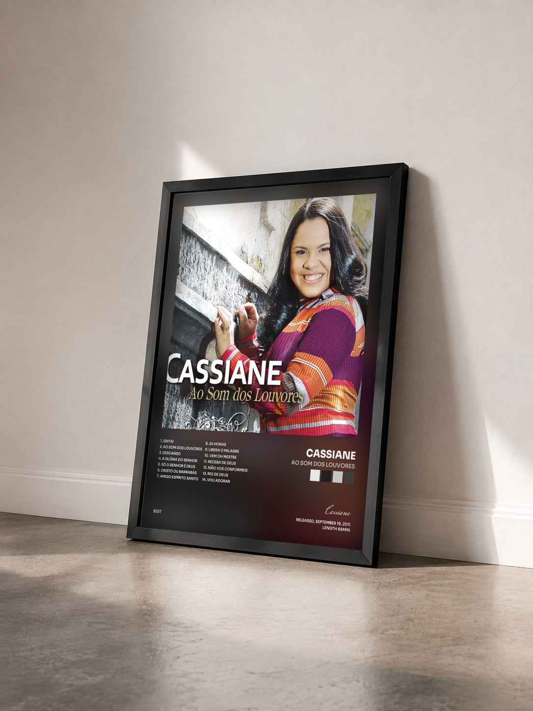 #noir Tableau de l'album Ao Som dos Louvores de Cassiane vu de trois quarts, cadre noir