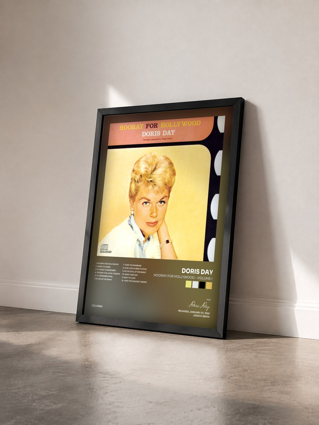 #noir Tableau de l'album Hooray For Hollywood - Volume I de Doris Day vu de trois quarts, cadre noir