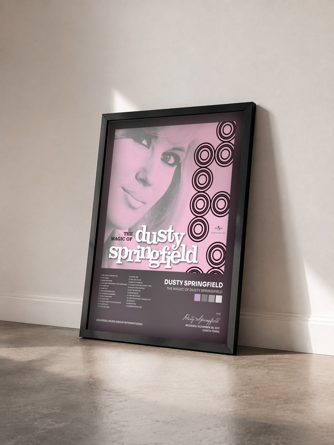 #noir Tableau de l'album The Magic of Dusty Springfield de Dusty Springfield vu de trois quarts, cadre noir
