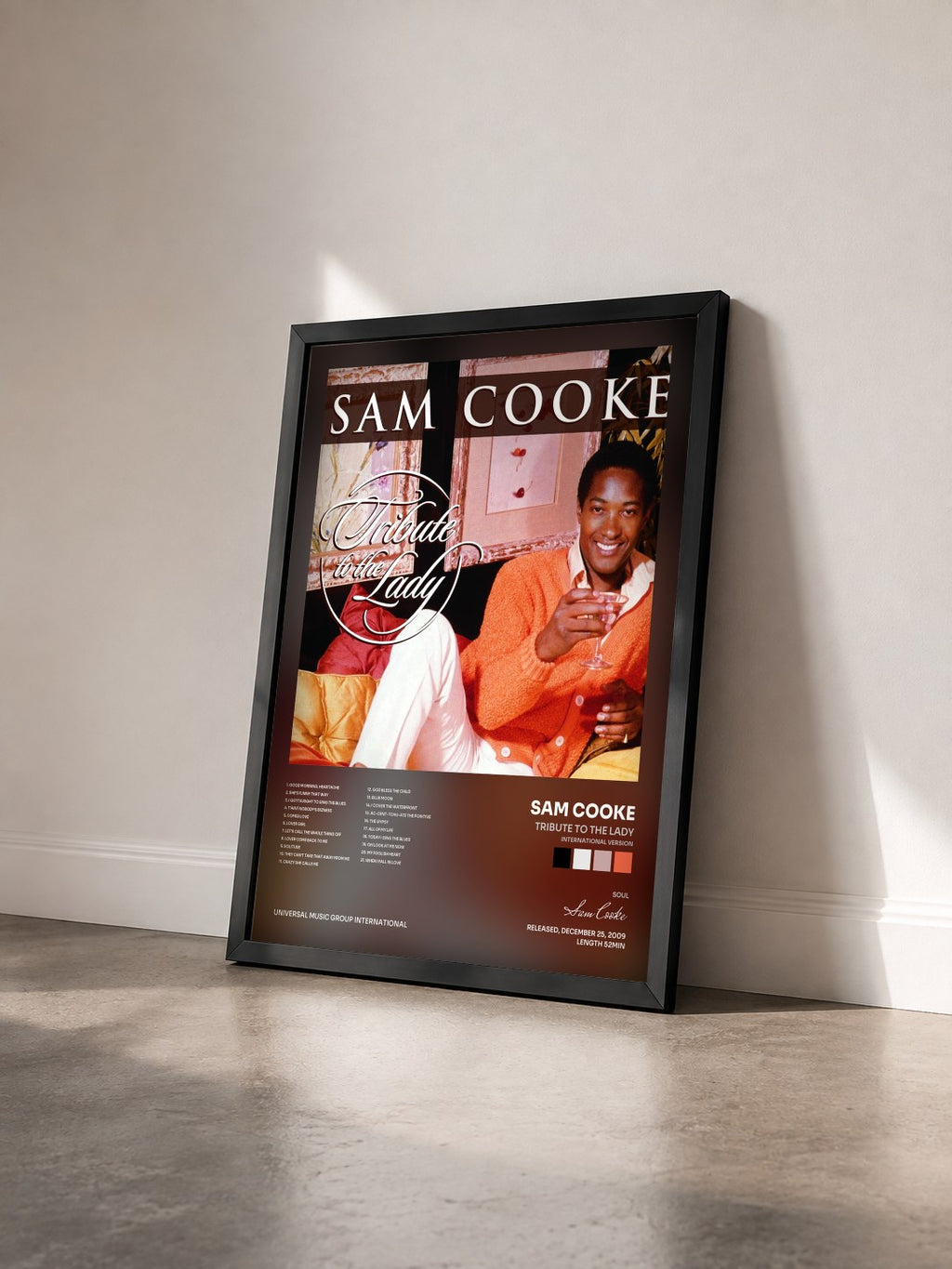 #noir Tableau de l'album Tribute To The Lady (International Version) de Sam Cooke vu de trois quarts, cadre noir