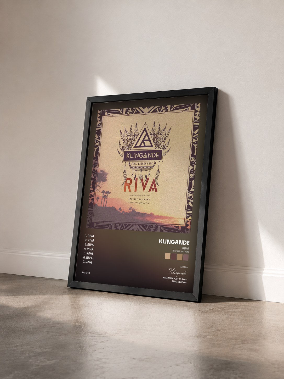 #noir Tableau de l'album RIVA (Restart the Game) EP de Klingande vu de trois quarts, cadre noir