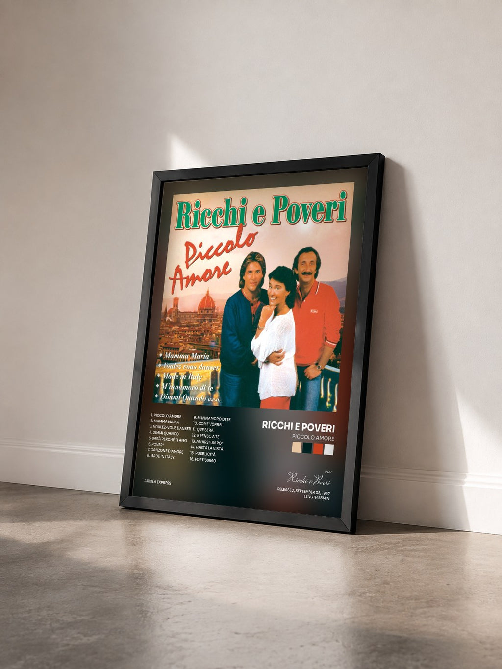 #noir Tableau de l'album Piccolo Amore de Ricchi e Poveri vu de trois quarts, cadre noir