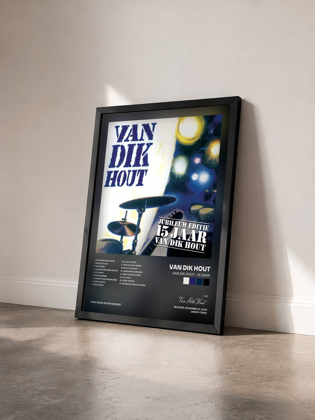 #noir Tableau de l'album Van Dik Hout - 15 Jaar de Van Dik Hout vu de trois quarts, cadre noir