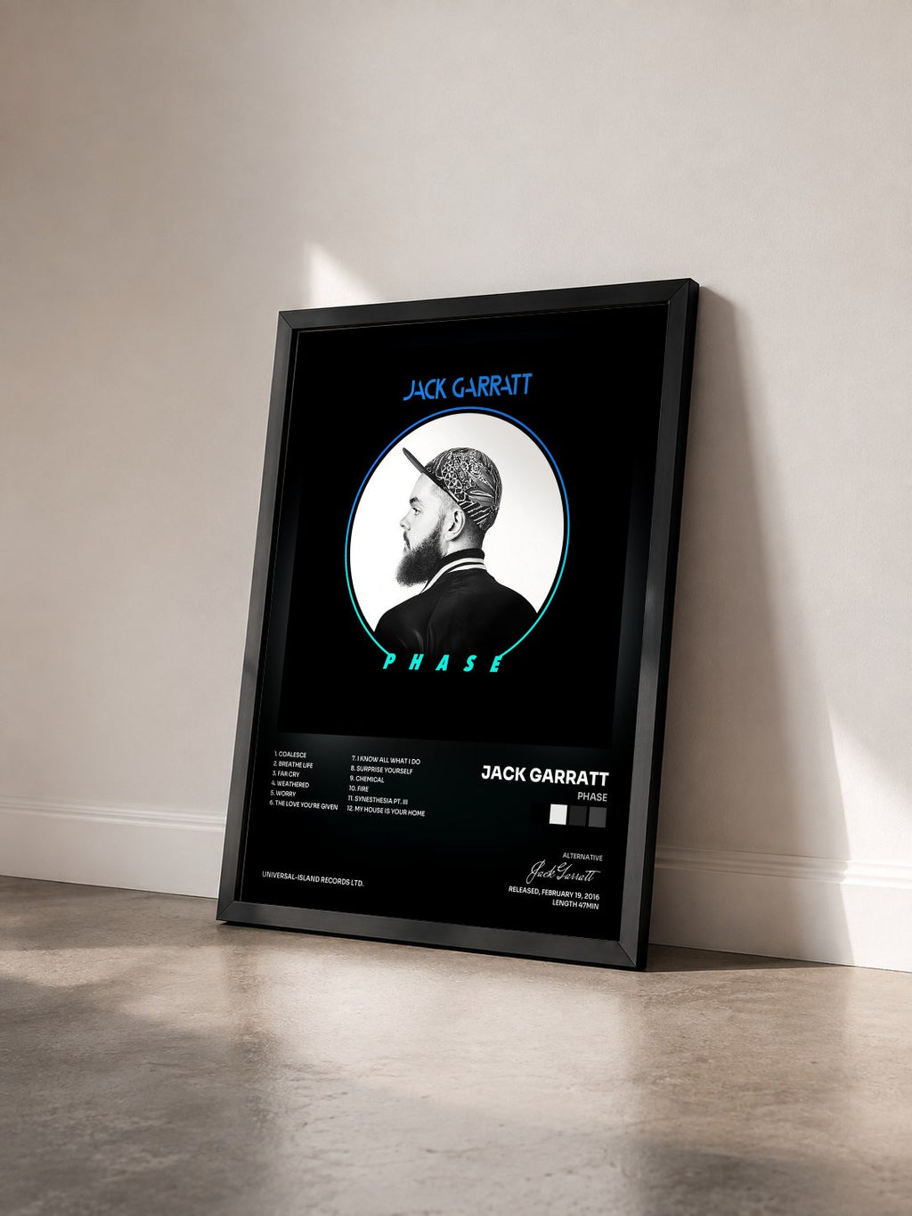 #noir Tableau de l'album Phase de Jack Garratt vu de trois quarts, cadre noir