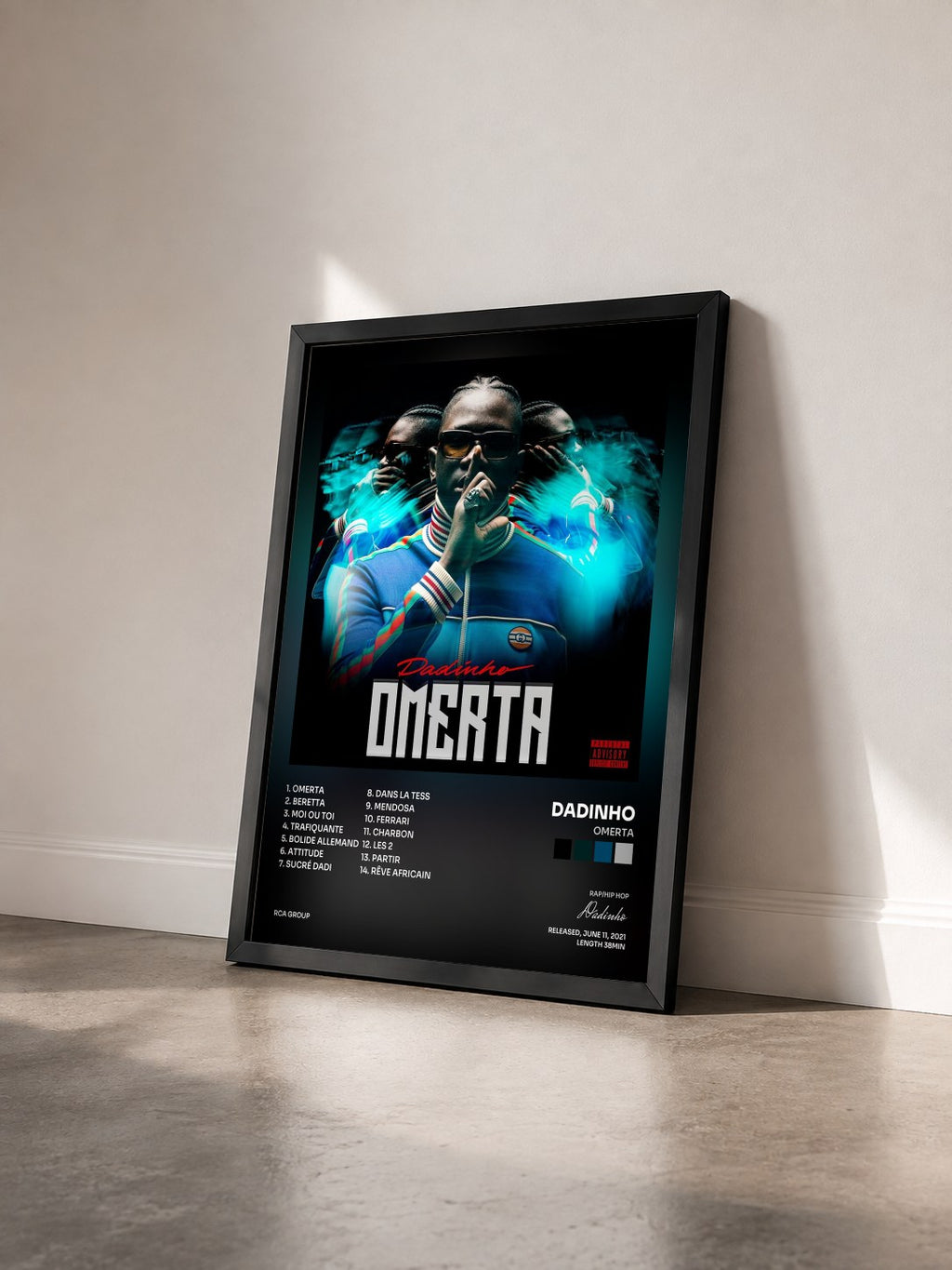 #noir Tableau de l'album Omerta de Dadinho vu de trois quarts, cadre noir